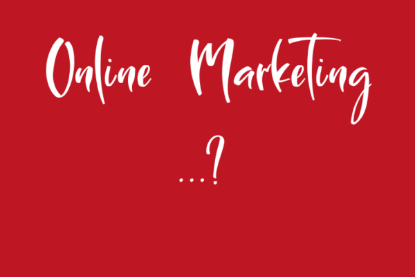 Leerzeichen, Bindestriche: Roter Hintergrund, darauf in weißer Schrift die Aufschrift "Online Marketing ...?"